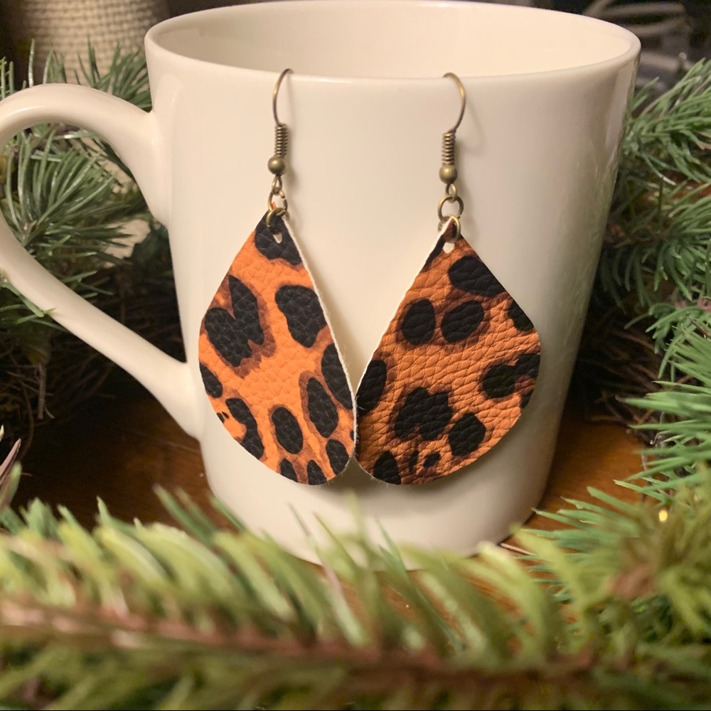 Faux leather Earrings